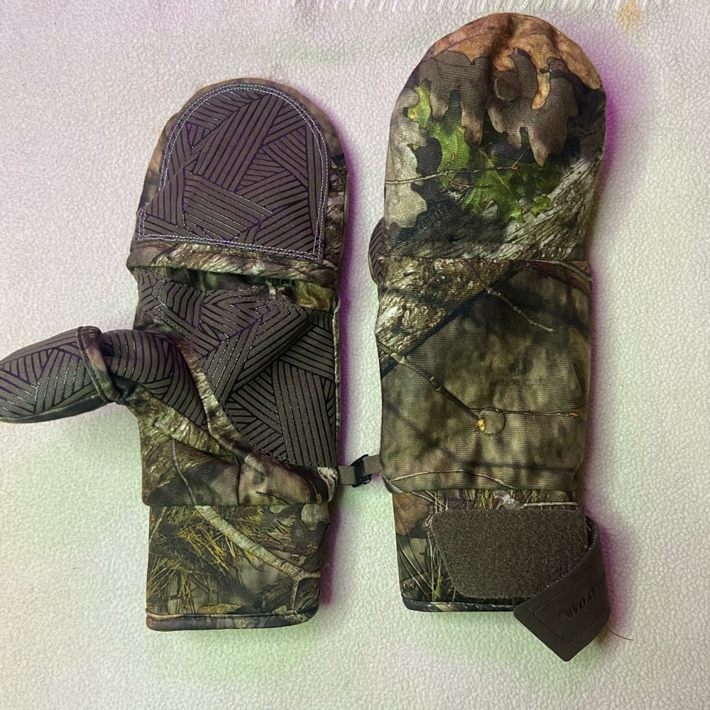 Mens mossy oak hunting mittens/gloves
